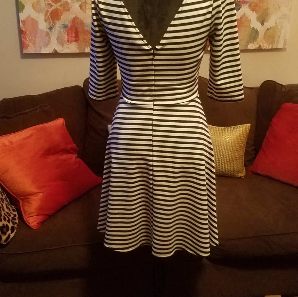 Dress - Picture 2 of 2